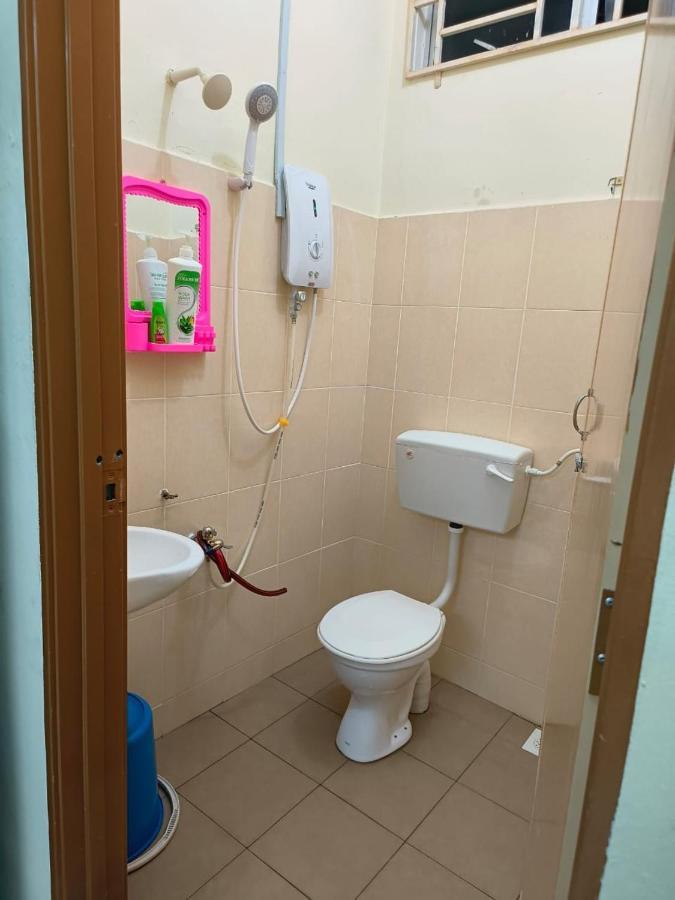 Wafiy Homestay Macang Eksteriør billede