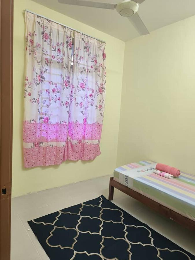 Wafiy Homestay Macang Eksteriør billede