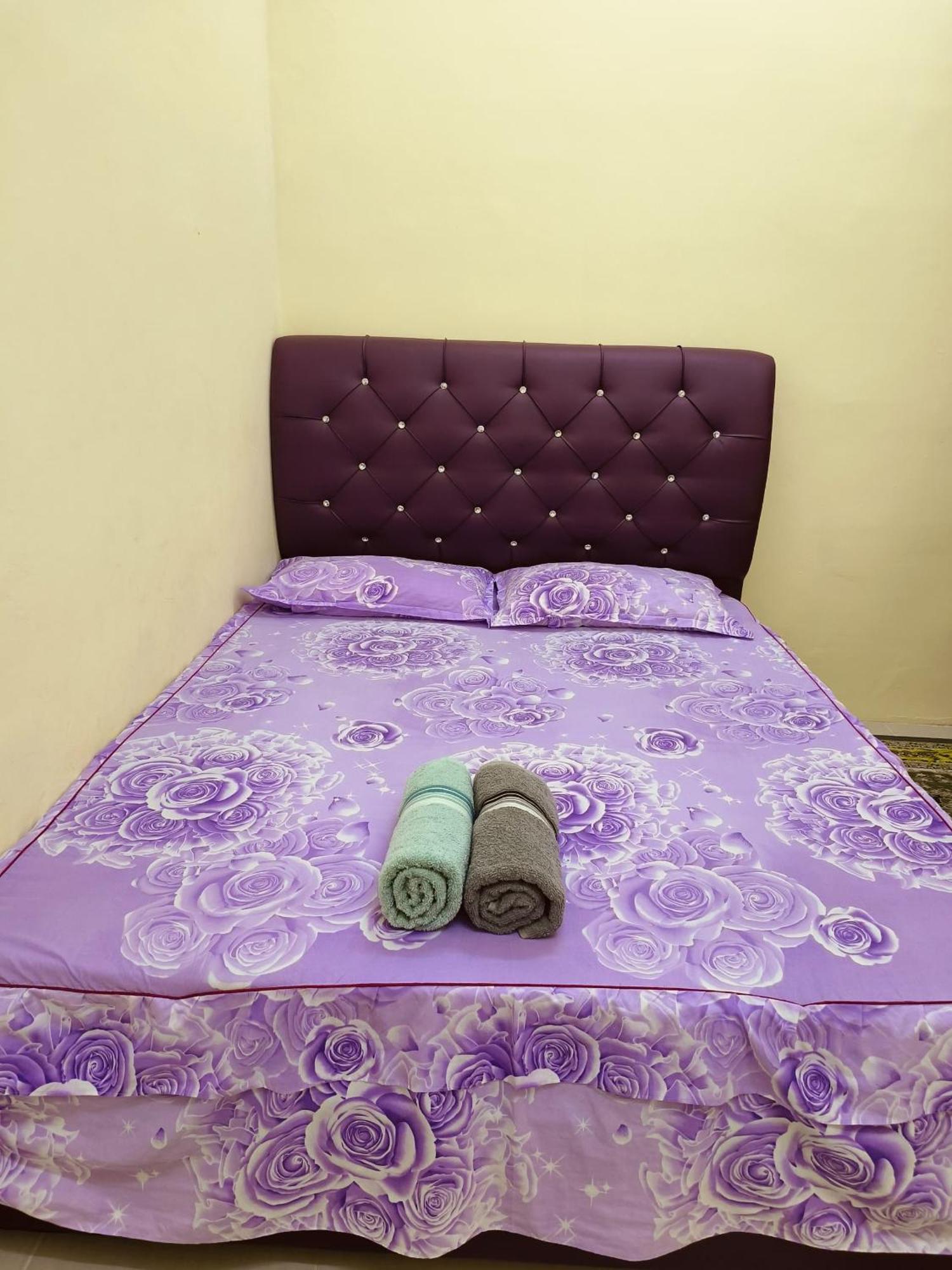 Wafiy Homestay Macang Eksteriør billede